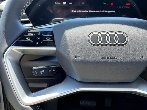 Used 2025 Audi Q5 Premium w/ Convenience Package AWD/4WD image 11