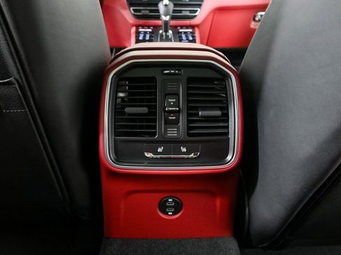 New 2026 Porsche Macan image 20