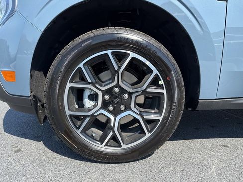 New 2026 Ford Maverick Lariat image 33