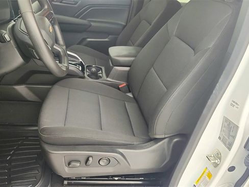 Certified 2024 Chevrolet Colorado W/T w/ WT Convenience Package II image 18