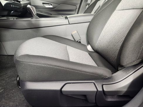 New 2026 Nissan Sentra SV w/ Floor Mat Package FWD image 11
