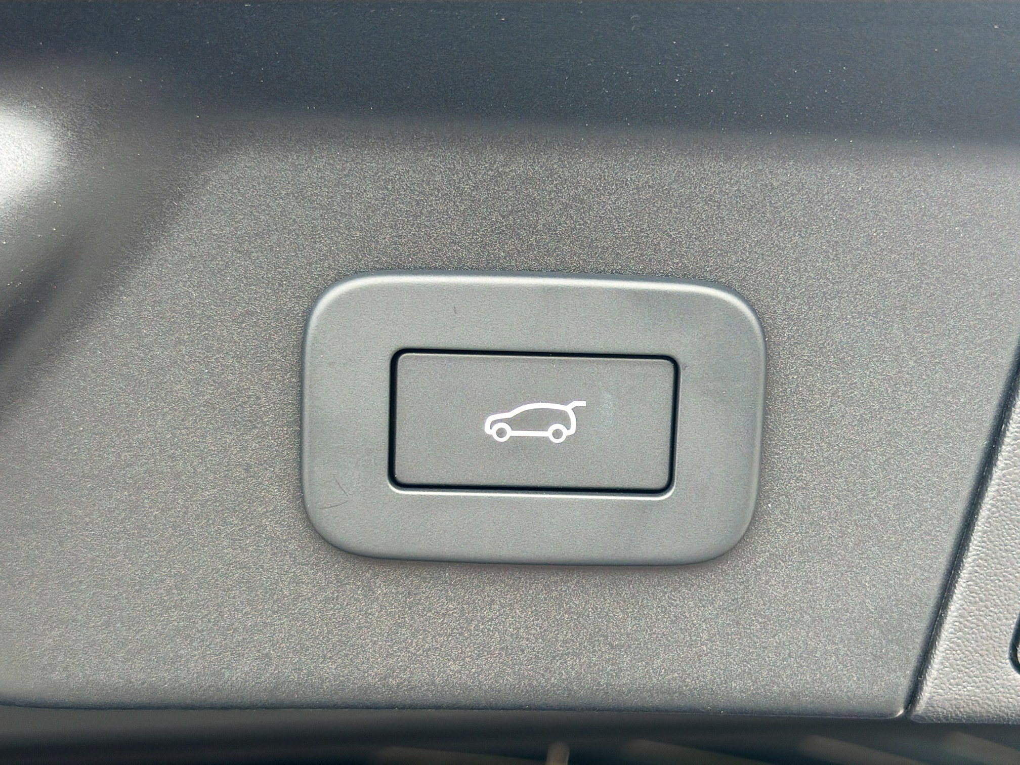 New 2026 Land Rover Range Rover Velar Dynamic SE AWD/4WD image 13