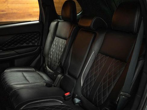 Used 2020 Mitsubishi Outlander GT image 13