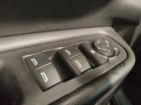 Used 2024 GMC Terrain SLT AWD/4WD image 27