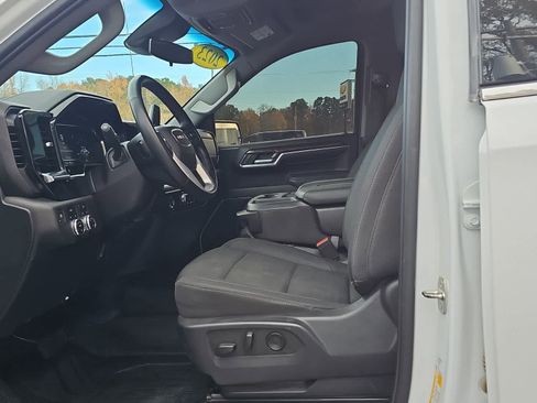 Used 2023 GMC Sierra 1500 SLE image 13