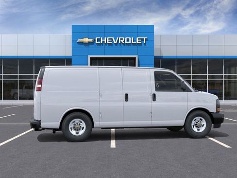 New 2025 Chevrolet Express 2500 w/ Driver Convenience Package RWD image 30