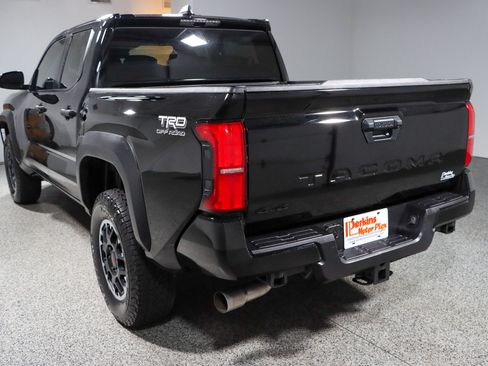 Used 2024 Toyota Tacoma TRD Off-Road AWD/4WD image 9