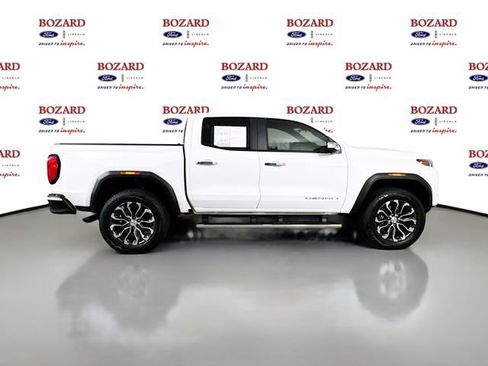 Used 2024 GMC Canyon Denali image 9