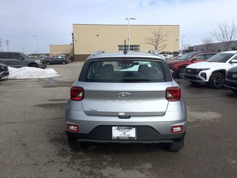 Certified 2026 Hyundai Venue SEL image 6