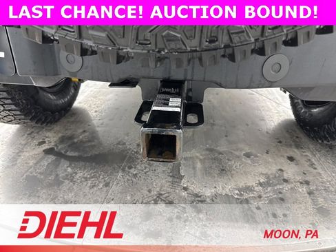 Used 2022 Ford Bronco Wildtrak image 10