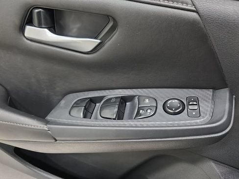 Used 2024 Nissan Sentra SV FWD image 28