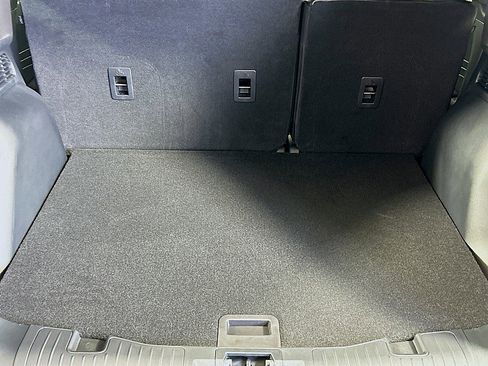 New 2025 Ford Escape PHEV FWD w/ PHEV Premium Package image 28