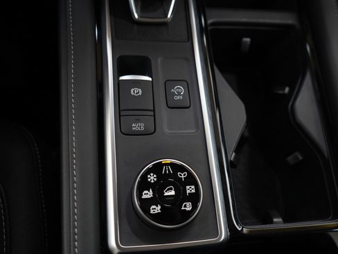 Used 2023 Nissan Pathfinder SL w/ SL Premium Package image 25