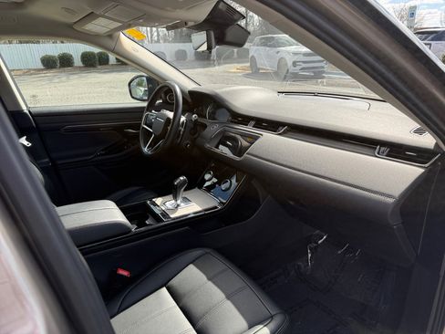 Used 2021 Land Rover Range Rover Evoque R-Dynamic S image 21