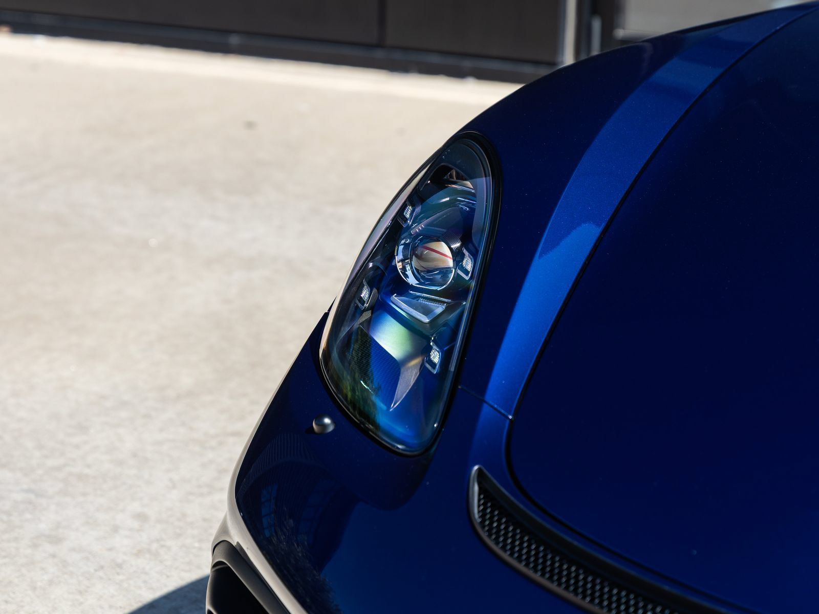 Certified 2020 Porsche 718 Cayman GT4 RWD image 21