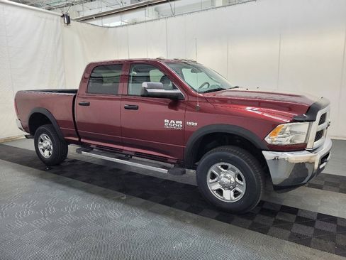 Used 2017 RAM 2500 Tradesman w/ Chrome Appearance Group AWD/4WD image 11