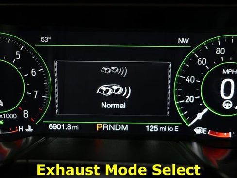 Used 2022 Ford Mustang Shelby GT500 w/ Carbon Fiber Track Pack image 31