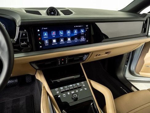 New 2026 Porsche Cayenne Coupe AWD/4WD image 13