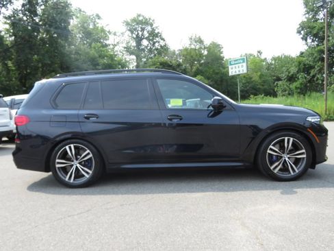 Used 2022 BMW X7 M50i w/ Dynamic Handling Package AWD/4WD image 4