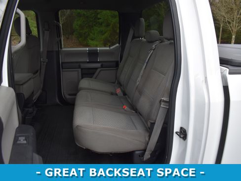 Used 2018 Ford F150 XLT w/ Trailer Tow Package image 9