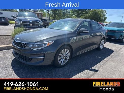 Used 2016 Kia Optima EX w/ Premium Package FWD image 2