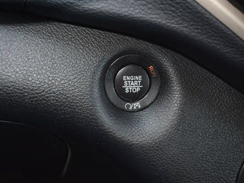 Used 2017 Jeep Cherokee Limited AWD/4WD image 25