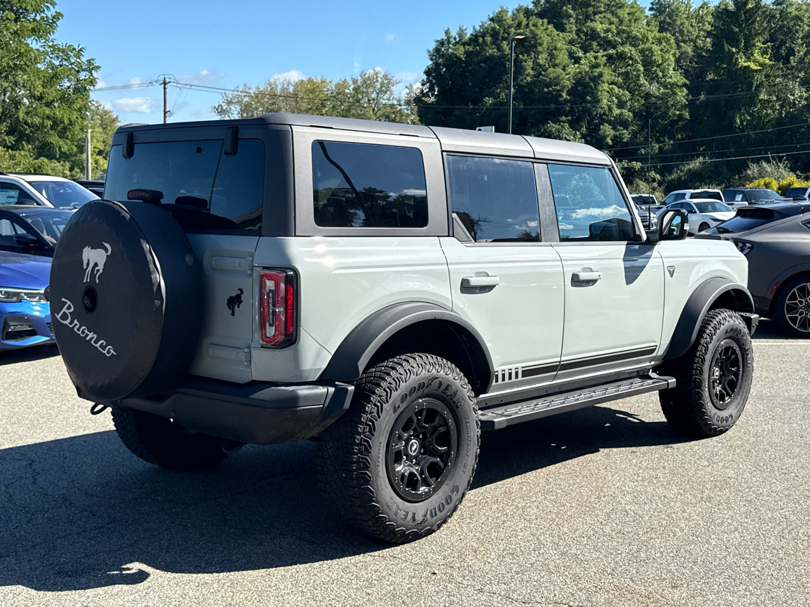 Used 2021 Ford Bronco First Edition AWD/4WD image 4