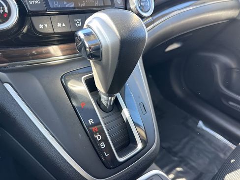 Used 2016 Honda CR-V Touring image 18