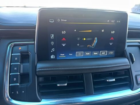 Used 2024 Chevrolet Tahoe Z71 w/ Luxury Package image 16