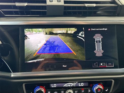 Certified 2023 Audi Q3 2.0T Premium w/ Convenience Package AWD/4WD image 13