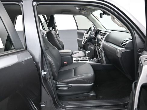 Certified 2022 Toyota 4Runner TRD Sport image 33