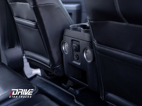 Used 2012 Ford F350 Lariat w/ Lariat Interior Pkg image 27