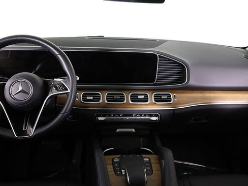 Used 2024 Mercedes-Benz GLE 350 4MATIC image 44