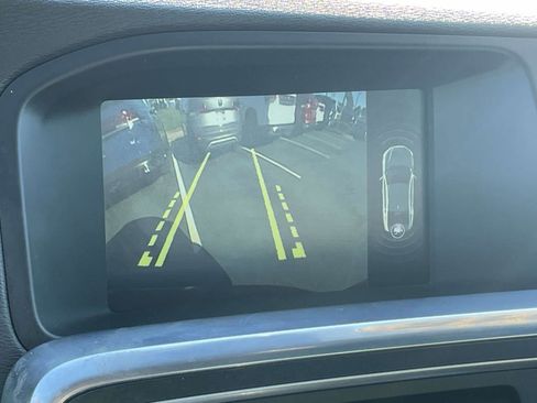 Used 2015 Volvo S60 T6 R-Design image 31