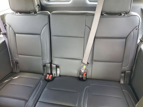 Used 2022 GMC Yukon XL Denali image 24