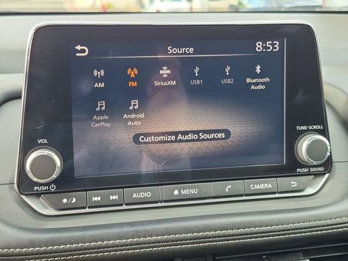 Used 2024 Nissan Rogue SV FWD image 6