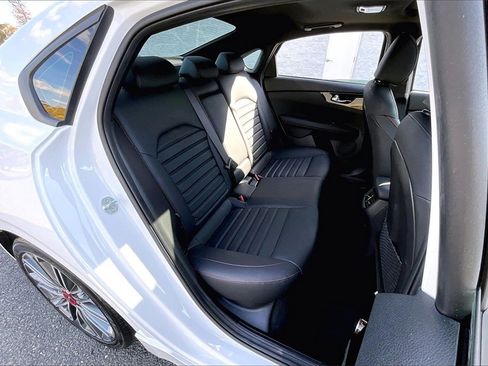 Used 2023 Kia Forte GT w/ GT2 Package image 19