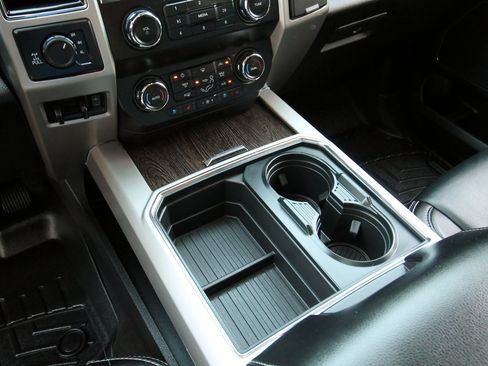 Used 2021 Ford F250 Lariat AWD/4WD image 37