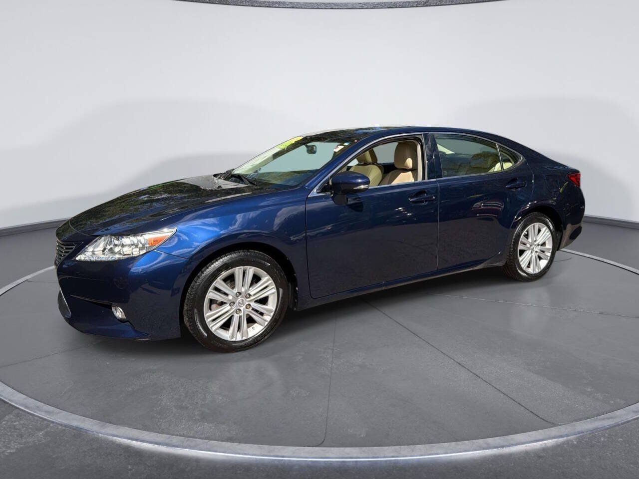 Used 2015 Lexus ES 350 FWD image 1