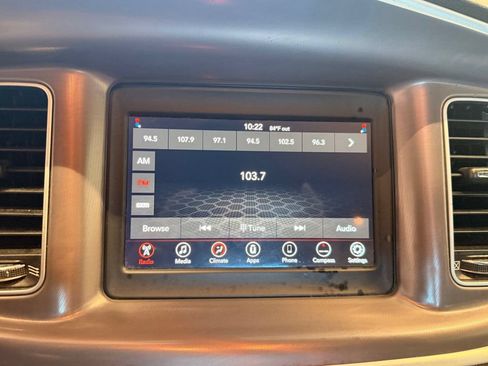 Used 2022 Dodge Charger SXT RWD image 36