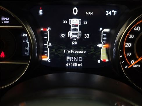 Used 2019 Jeep Wrangler Unlimited Sahara image 14