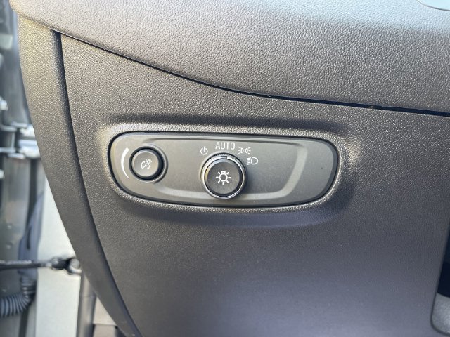 Certified 2024 Chevrolet Equinox LT FWD image 17