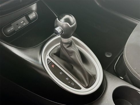 Used 2019 Kia Soul w/ Convenience Package image 16