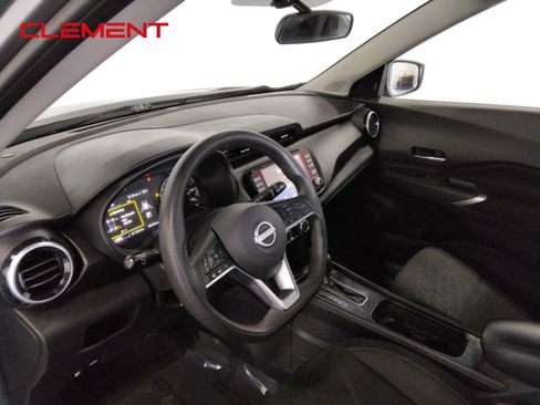 Used 2024 Nissan Kicks SV image 24