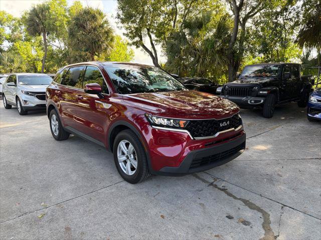 Used 2022 Kia Sorento LX FWD image 4