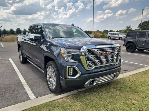 Used 2021 GMC Sierra 1500 Denali w/ Denali Premium Package AWD/4WD image 4