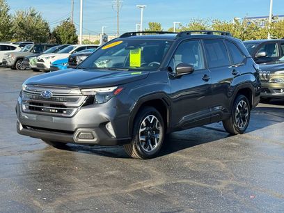 Used 2025 Subaru Forester Premium w/ Convenience Package #1