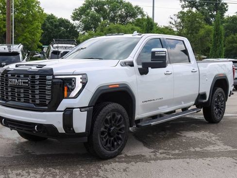 Used 2025 GMC Sierra 2500 Denali Ultimate AWD/4WD image 6