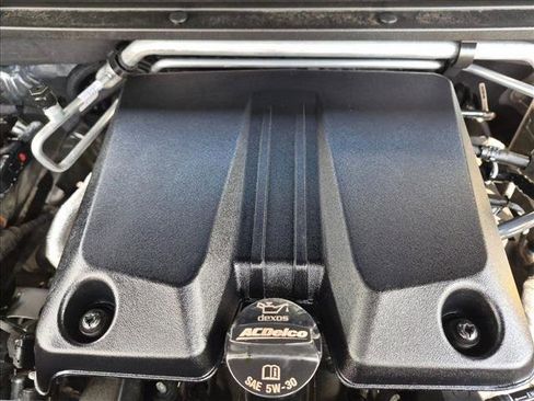 Used 2023 Chevrolet Colorado LT w/ LT Convenience Package II AWD/4WD image 21