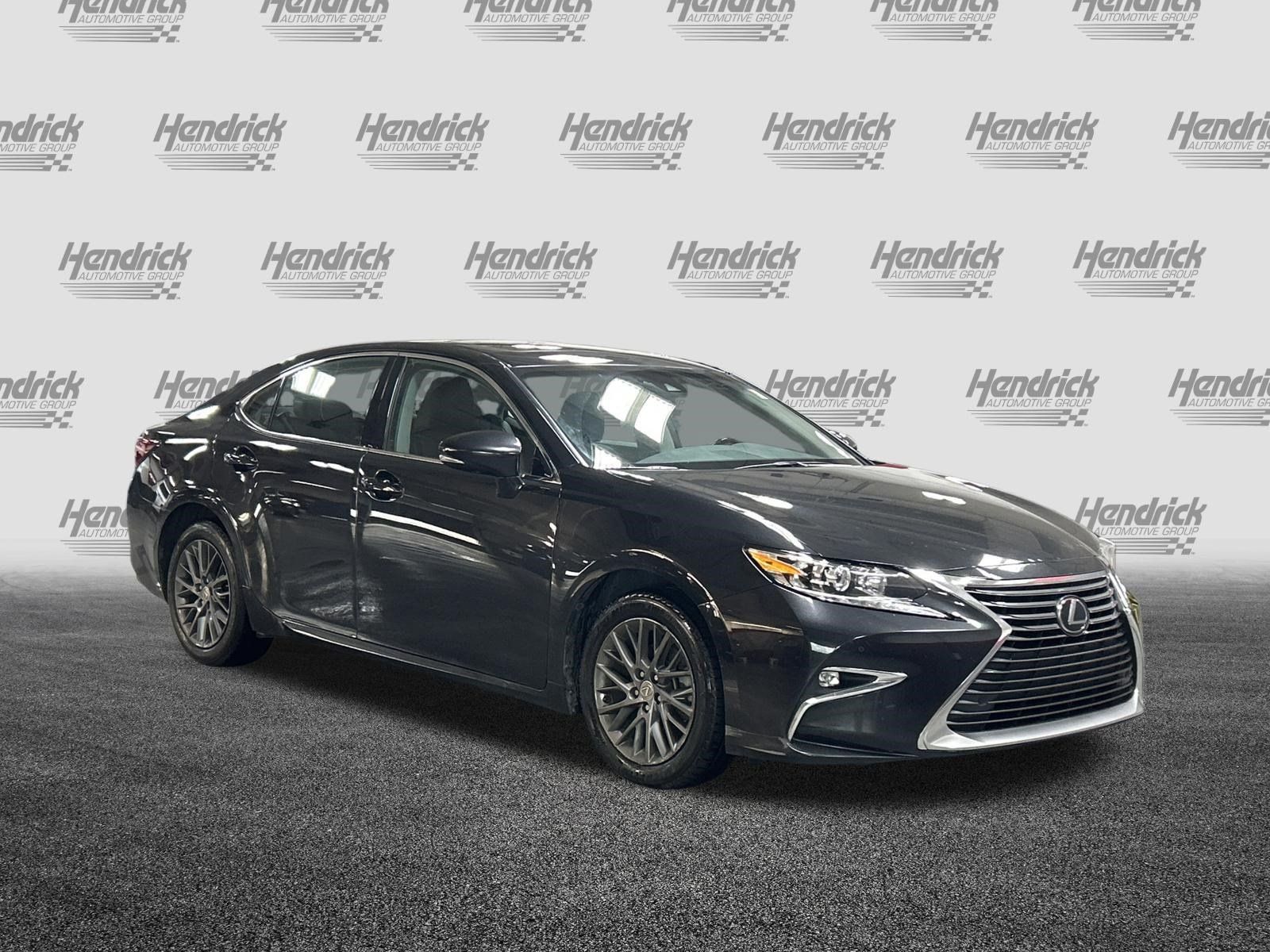 Used 2018 Lexus ES 350 w/ Navigation System Package FWD image 2
